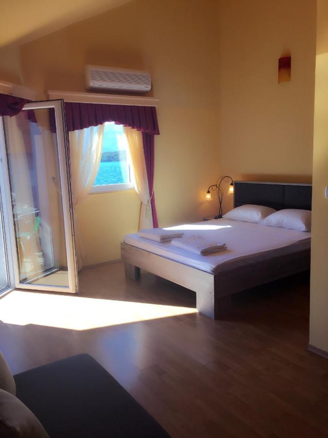 Apart Hotel Samardzic ติวัต ภายนอก รูปภาพ
