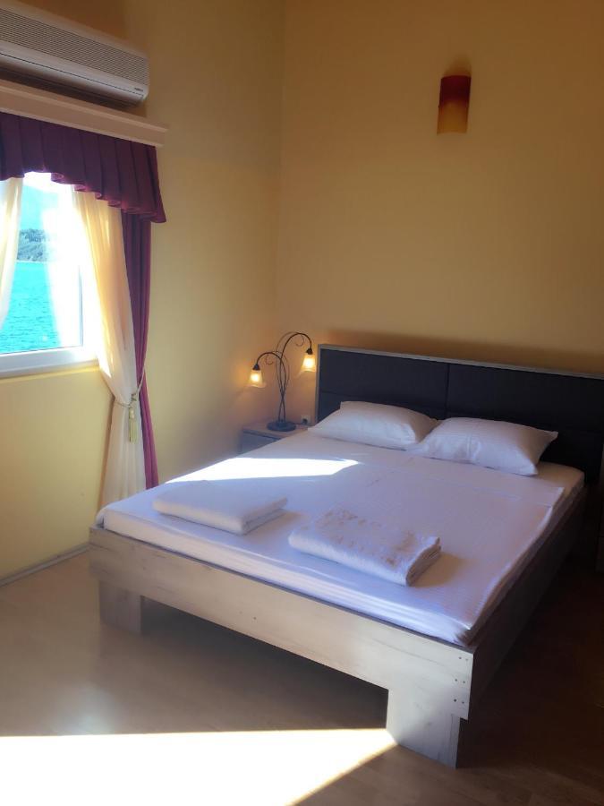 Apart Hotel Samardzic ติวัต ภายนอก รูปภาพ